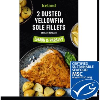 Iceland 2 Dusted Lemon & Parsley Yellowfin Sole Fillets (250g)