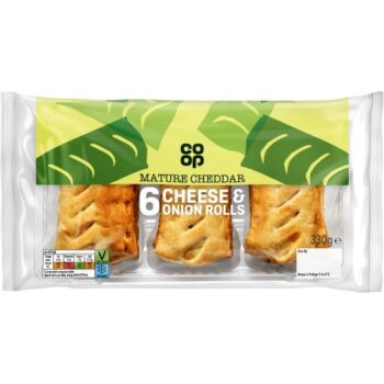 Co-op 6 Cheese & Onion Rolls (330g)